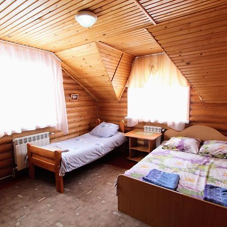 Мала Одеса Hotel Yablunytsya Exterior photo